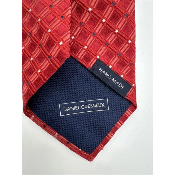 DANIEL CREMIEUX Necktie Handmade 100% Silk Red Navy Mens Tie USA 63" - Picture 4 of 7